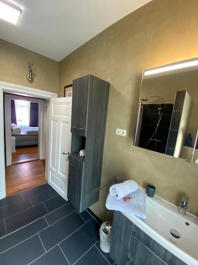 Deluxe Altbaucharme In Zentraler Lage Appartement Kiel Buitenkant foto